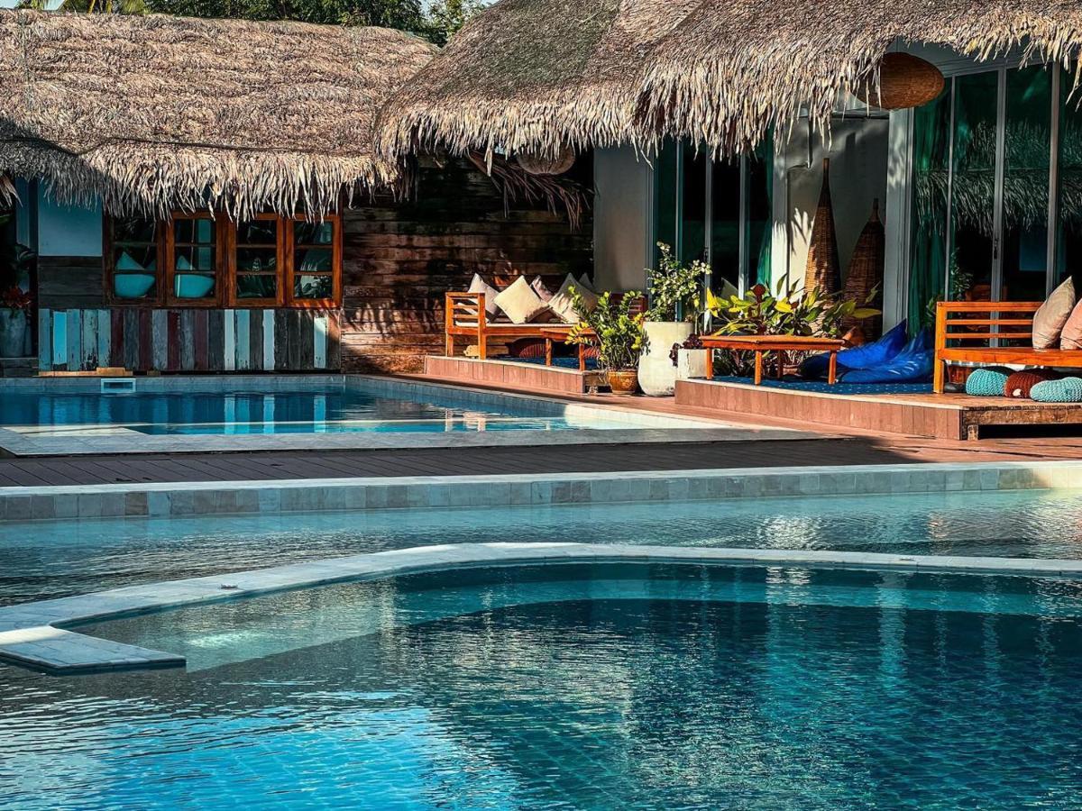 Varni Homestay Phatthalung Bagian luar foto