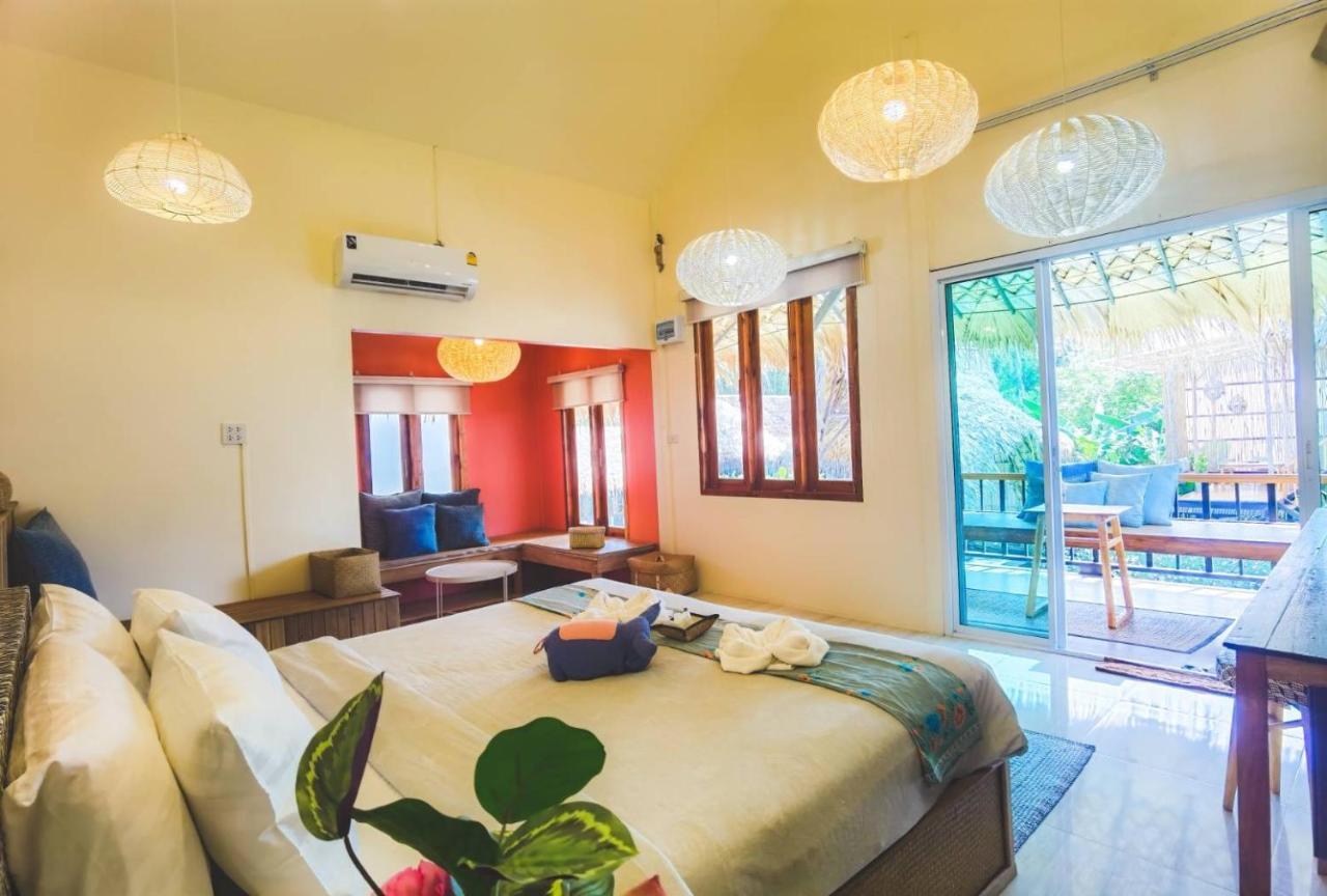 Varni Homestay Phatthalung Bagian luar foto