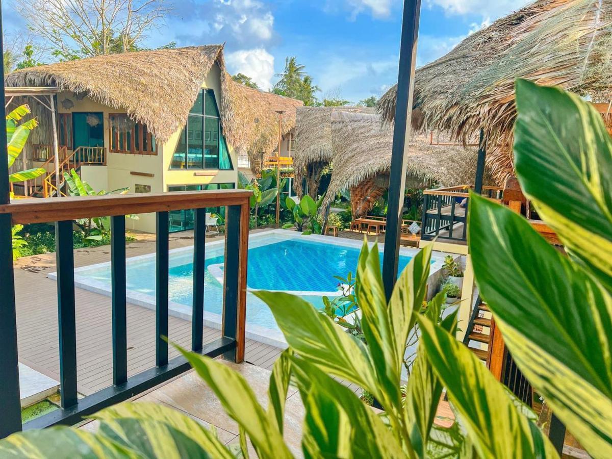 Varni Homestay Phatthalung Bagian luar foto
