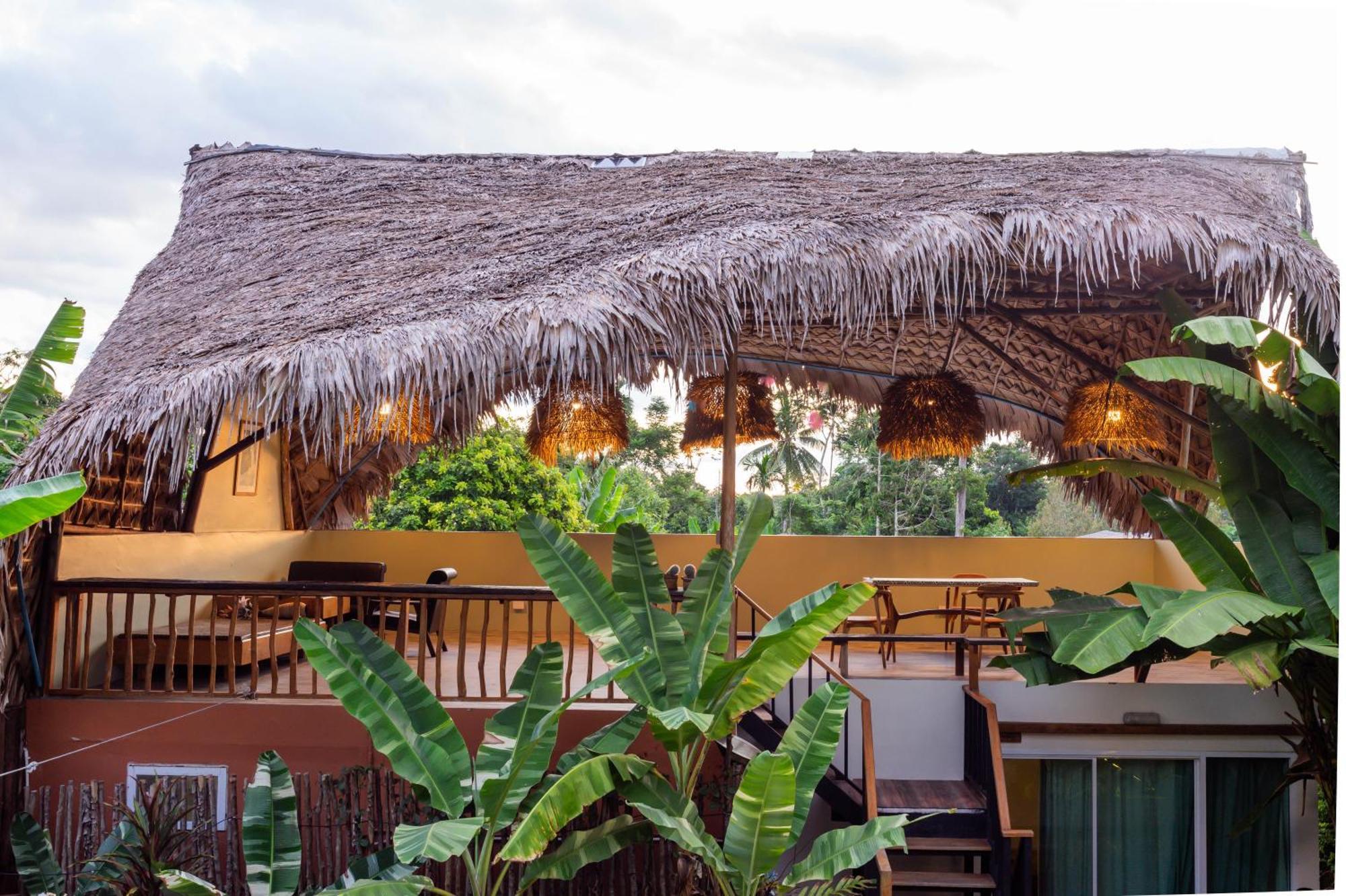 Varni Homestay Phatthalung Bagian luar foto
