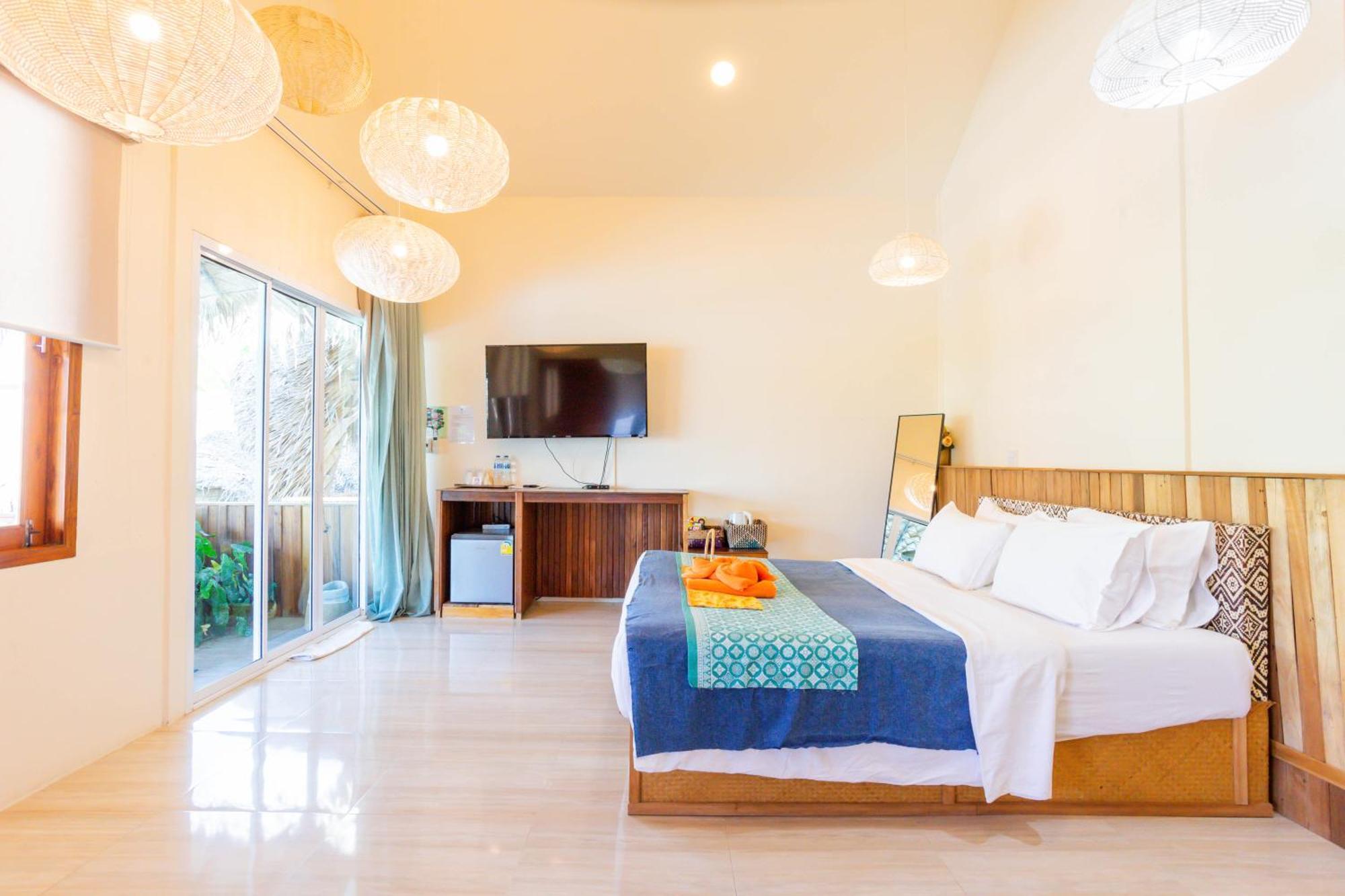 Varni Homestay Phatthalung Bagian luar foto