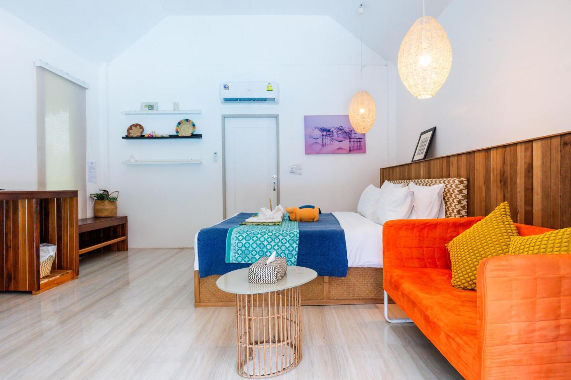 Varni Homestay Phatthalung Bagian luar foto